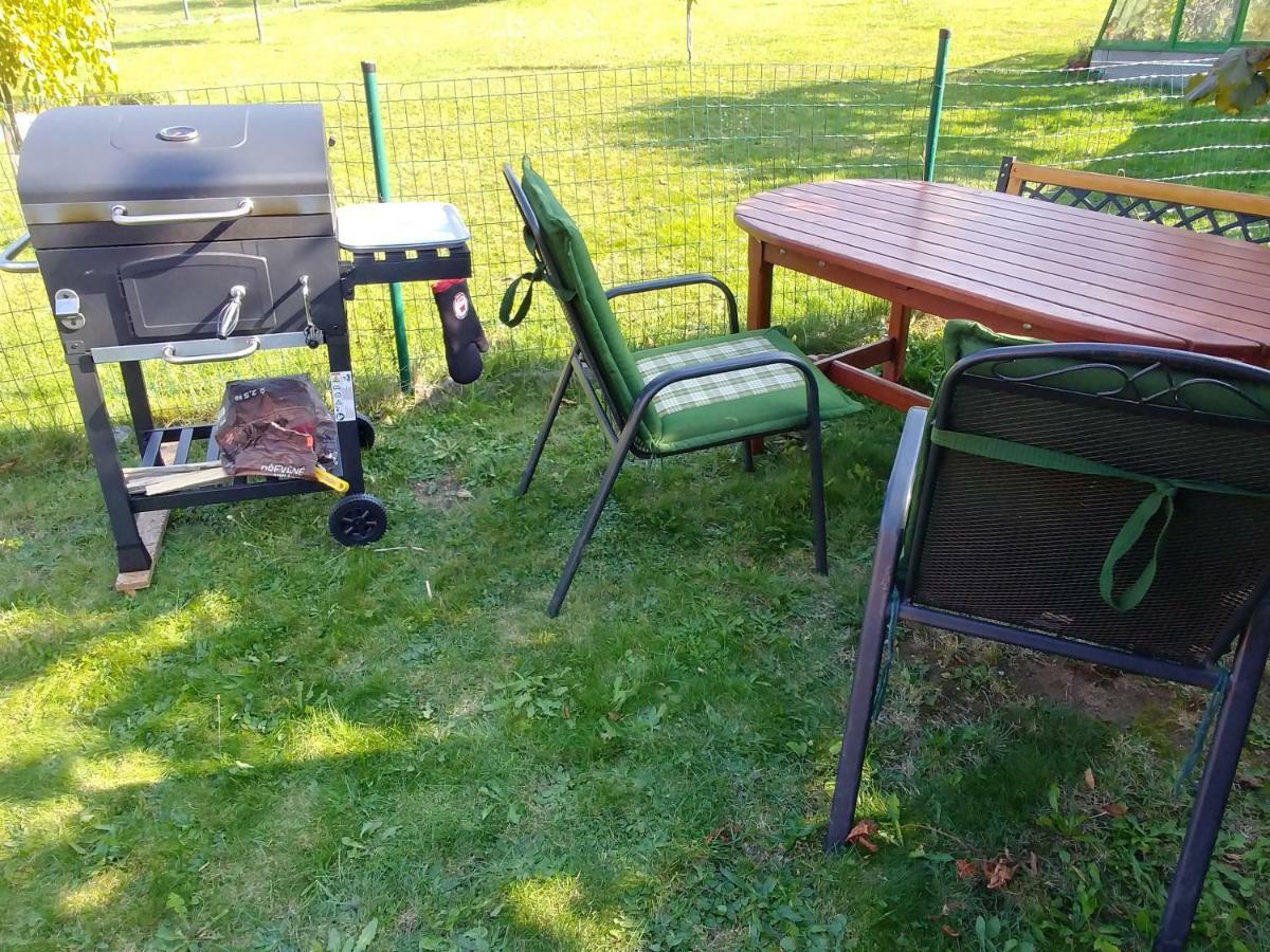 Podkrovi - Ubytovani Brdy Bohutín Exteriör bild